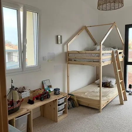 Holiday home Superbe Maison A Bordeaux, 5 Chambres Et Piscine Bordeaux